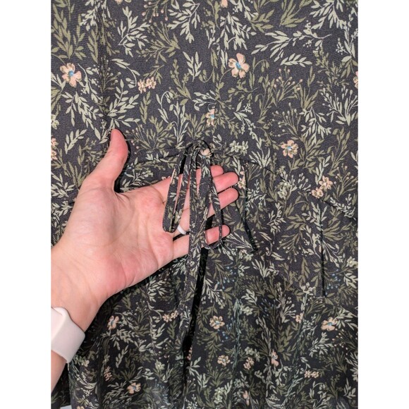 Style & Co Blouse 2X Women's Black Floral Vneck Long Sleeve Layered Nylon Gothic - Picture 3 of 7